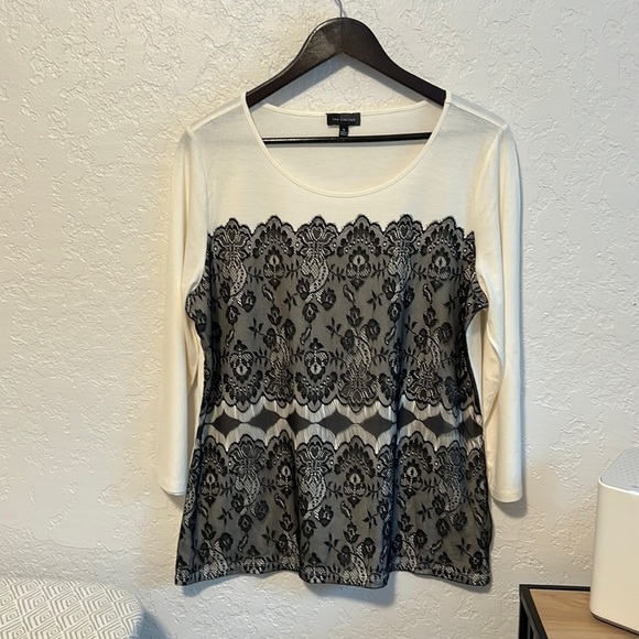 New Limited top with lace - Picture 1 of 7